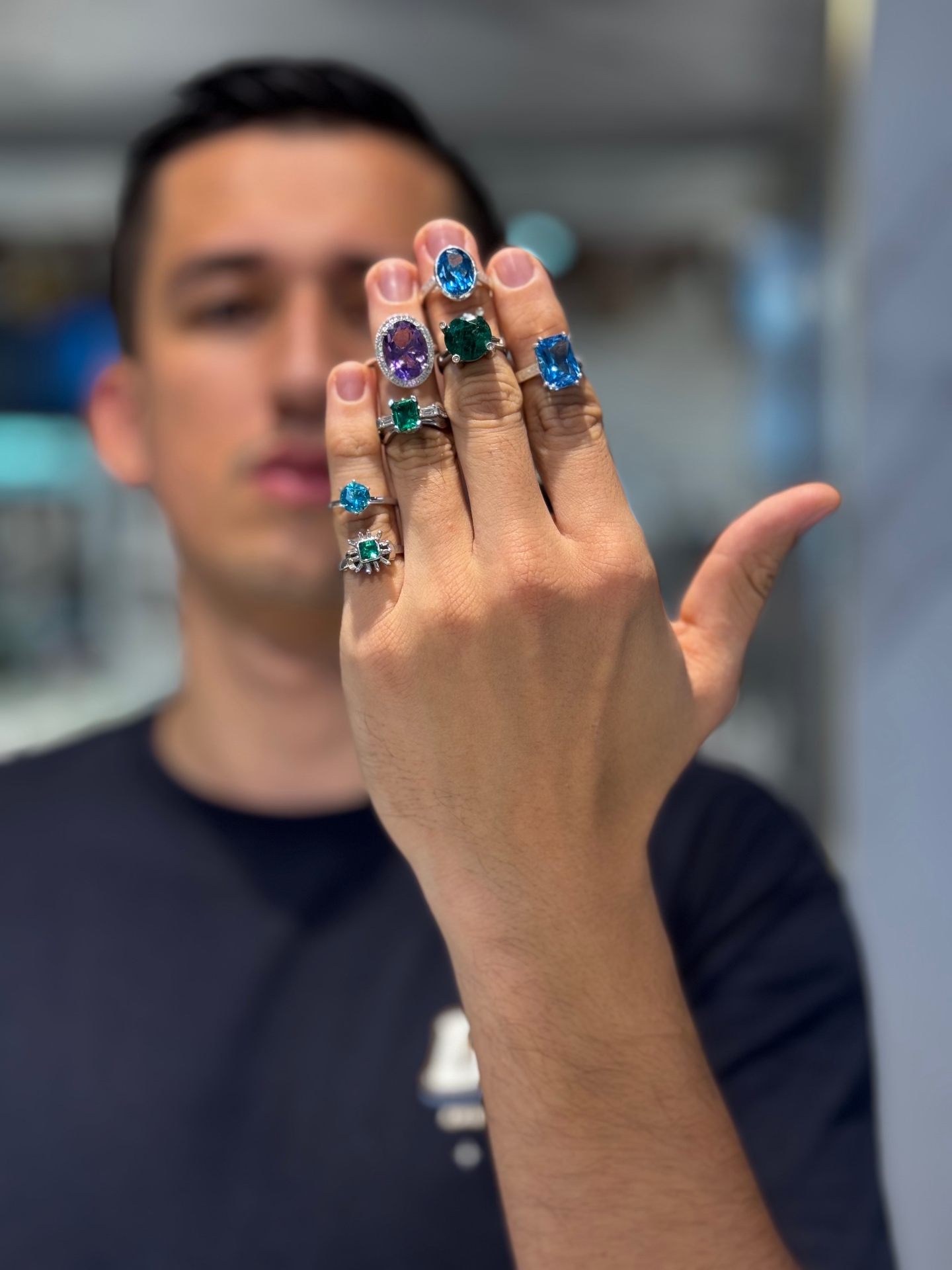 Anillos con esmeralda, topacio y amatista