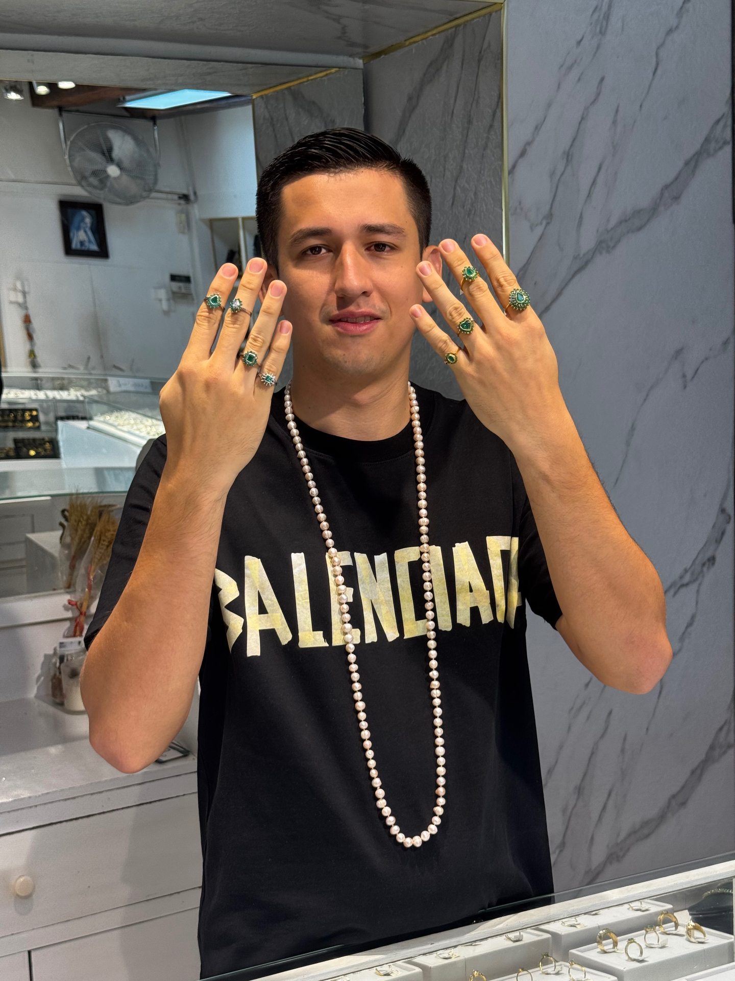 Selección de anillos y perlas